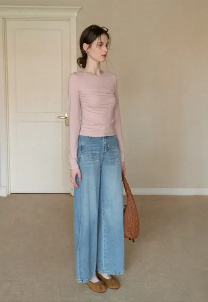 Wide leg high waist denim jeans with belt loop design