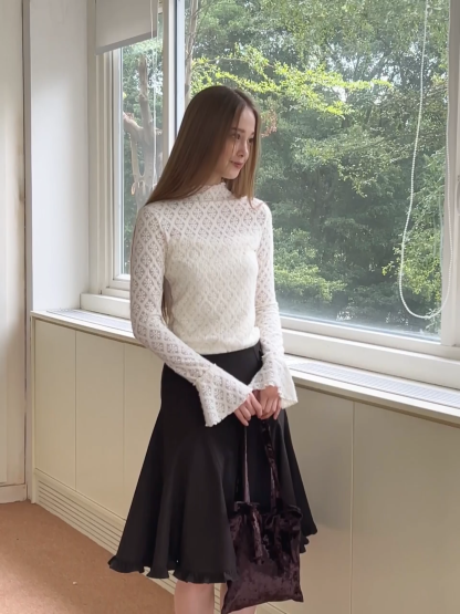 Elegant White Floral Lace Knit Long Sleeve Blouse