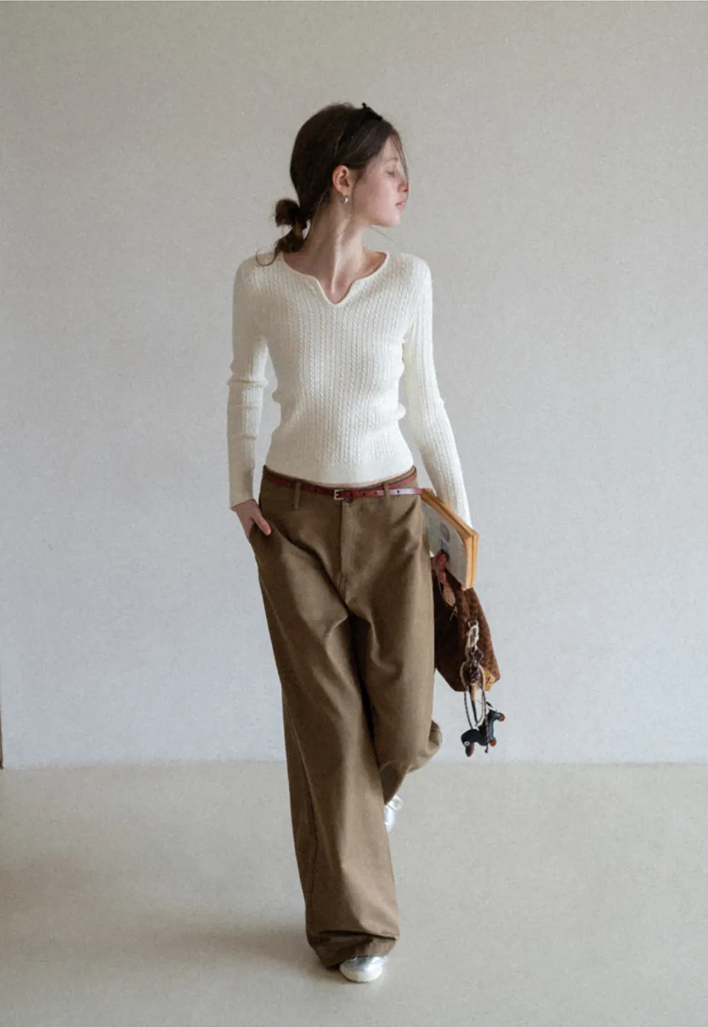 Wide leg casual pants with front pockets and relaxed fit