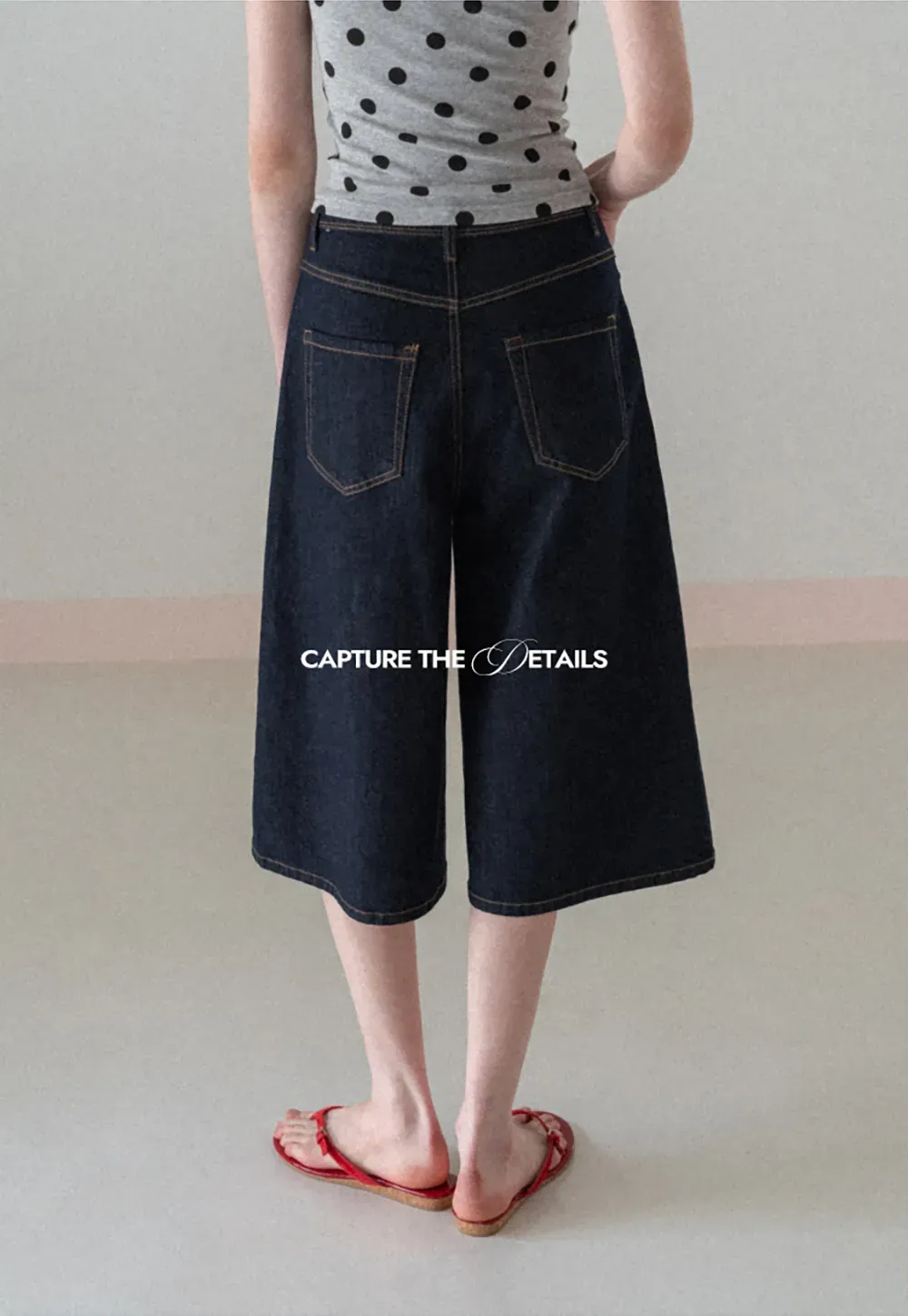 Wide leg cropped denim pants with contrast stitching