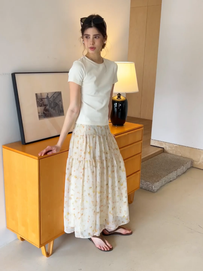 Short sleeve tshirt with lace back detail