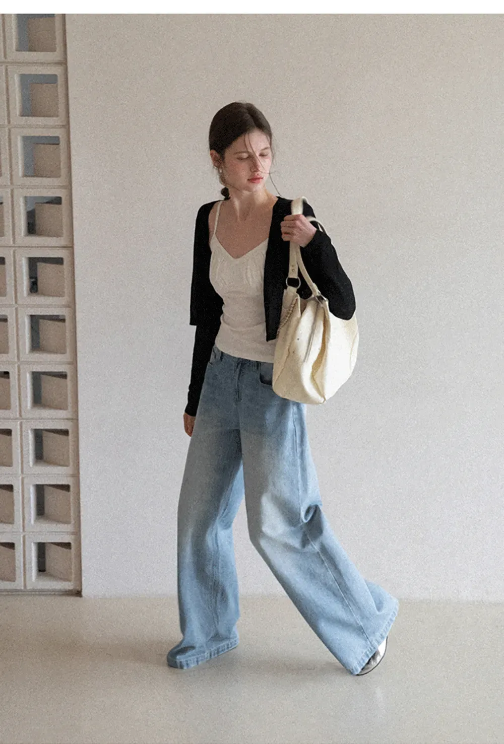 Wide leg high waist denim jeans with belt