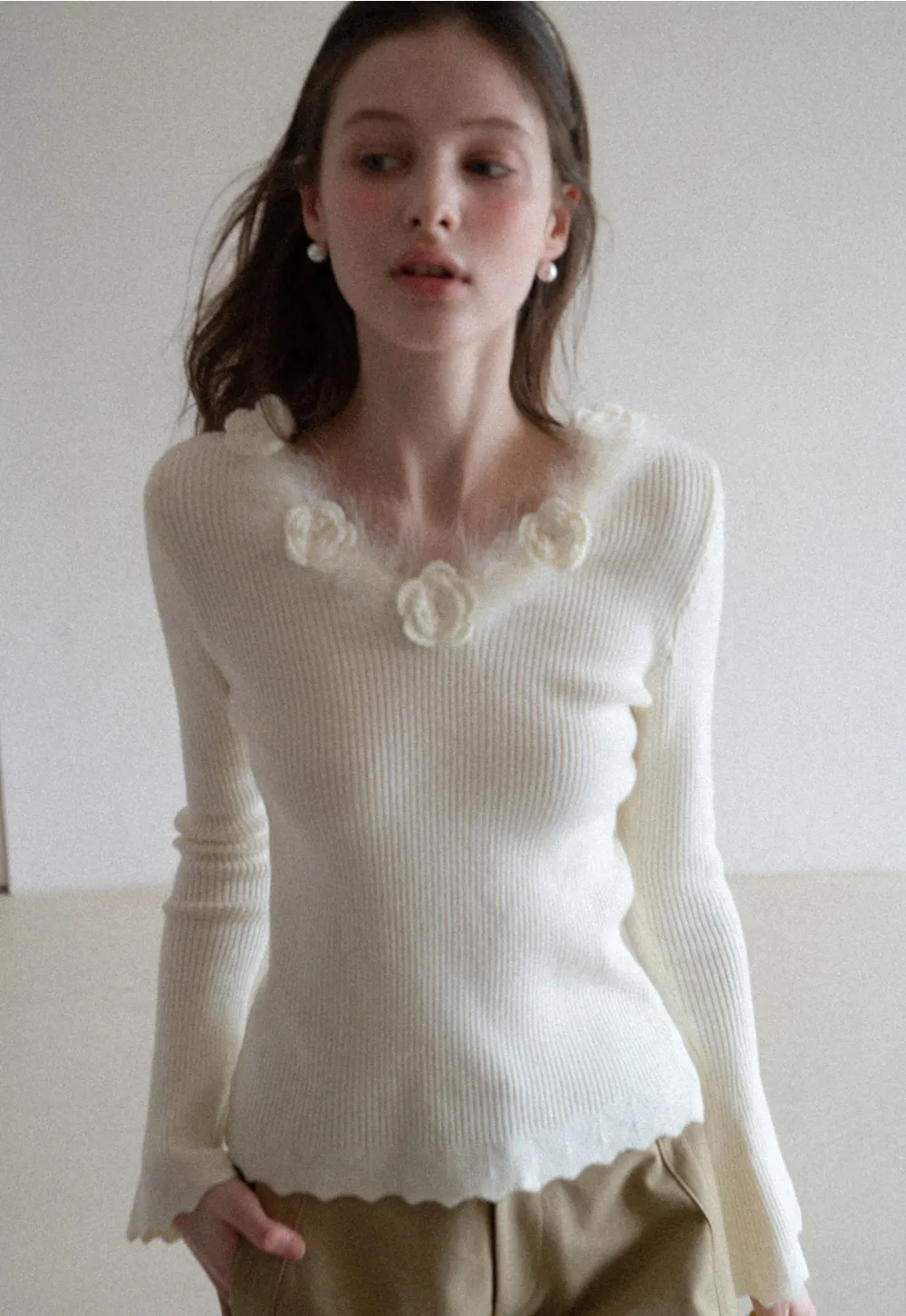 Floral Embellished V Neck Woolen Knit Sweater
