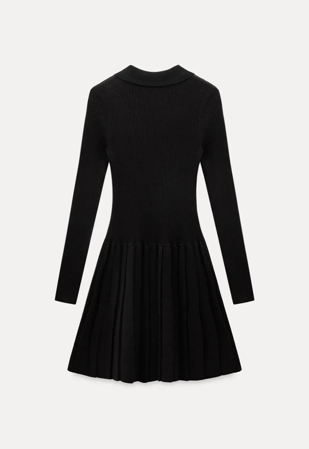 Elegant Knit Dress with Bow Detail and Flared Hem