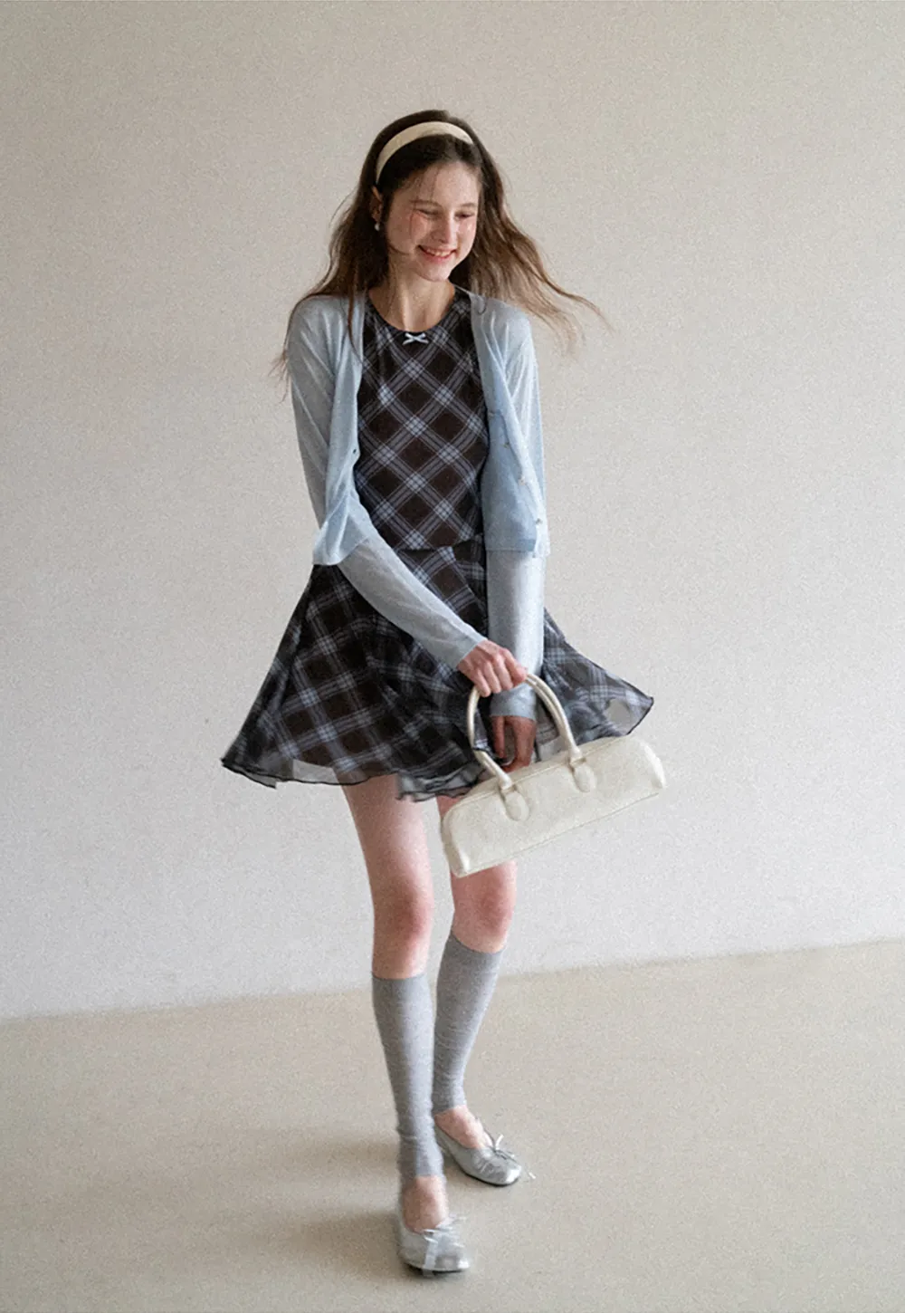 Lightweight Long Sleeve Cropped Knit Top