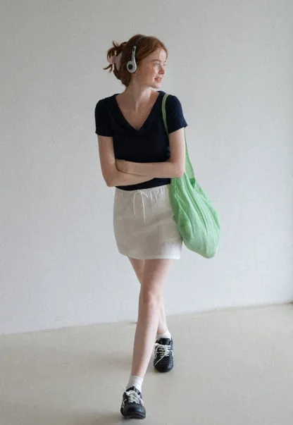 Women's V-Neck Cropped Top