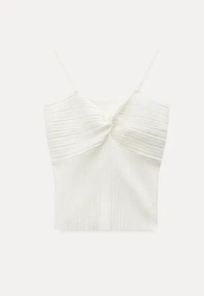 Ribbed knit sweater with V neckline and long sleeves