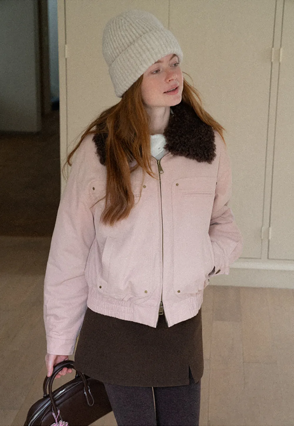 Stylish Short Jacket with Faux Fur Collar and Elastic Hem