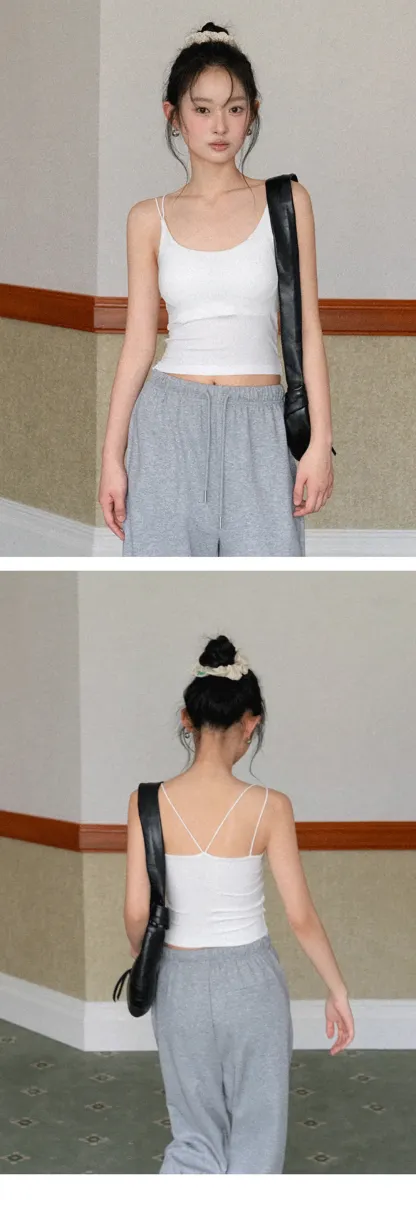 Thin strap scoop neck fitted tank top