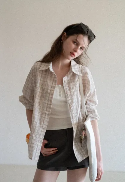 Plaid Shirt with Collar and Long Sleeves