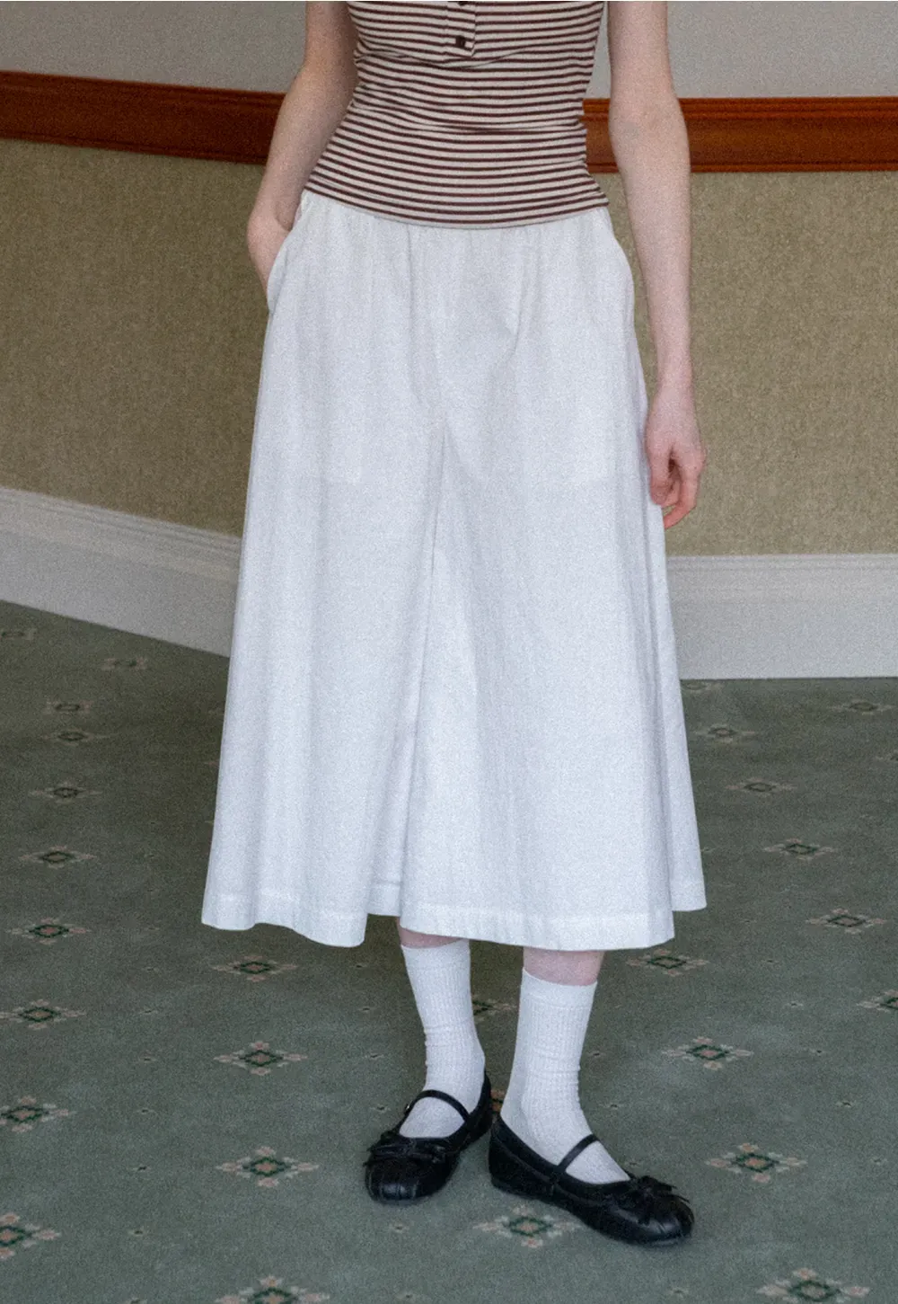 Wide Leg Cropped Casual Pants with Elastic Waist