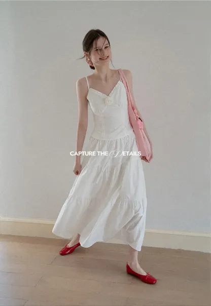 V neck sleeveless dress with floral embellishment