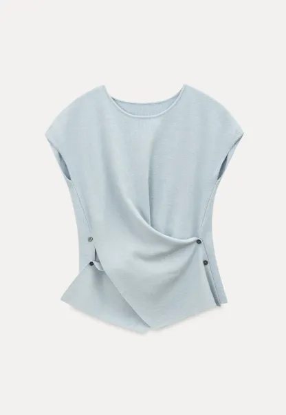 Lightweight Knit Top with Asymmetrical Hem