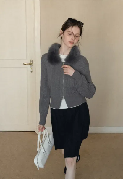 Ribbed knit sweater with fur collar detail