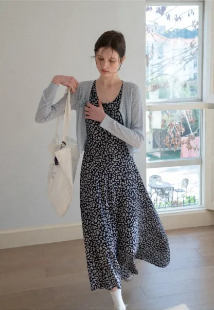 Floral Print Sleeveless Midi Dress with V Neck