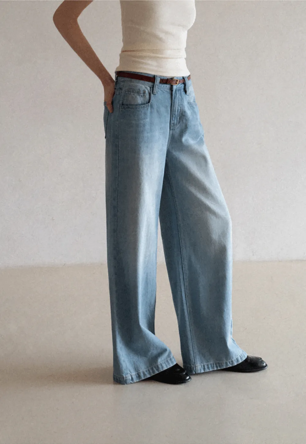 Wide leg high waist denim jeans with belt