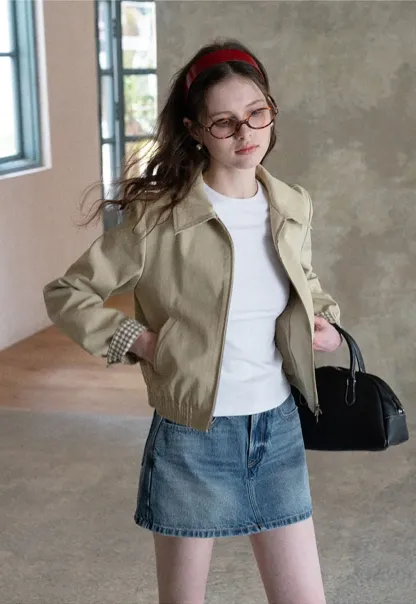 Short Jacket with Collar and Elastic Hem