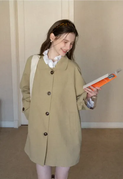 Elegant Trench Coat with Button Detailing and Pockets