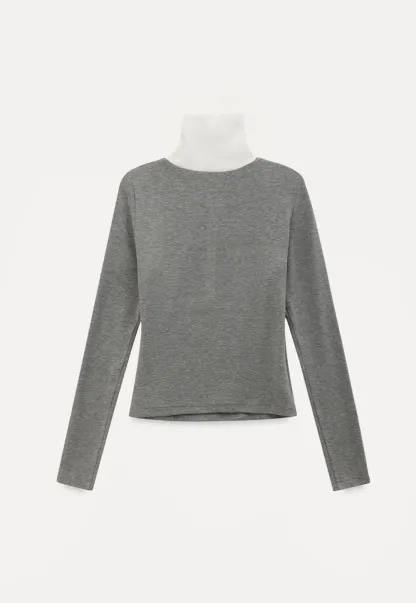 Stylish Gray Long-Sleeve Turtleneck Top