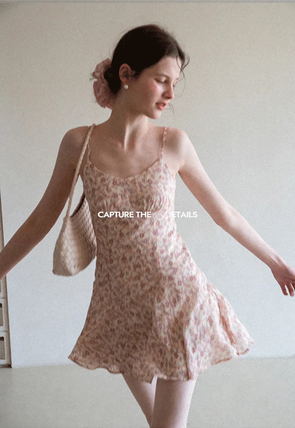 Floral Print Sleeveless Mini Dress with Pleated Skirt