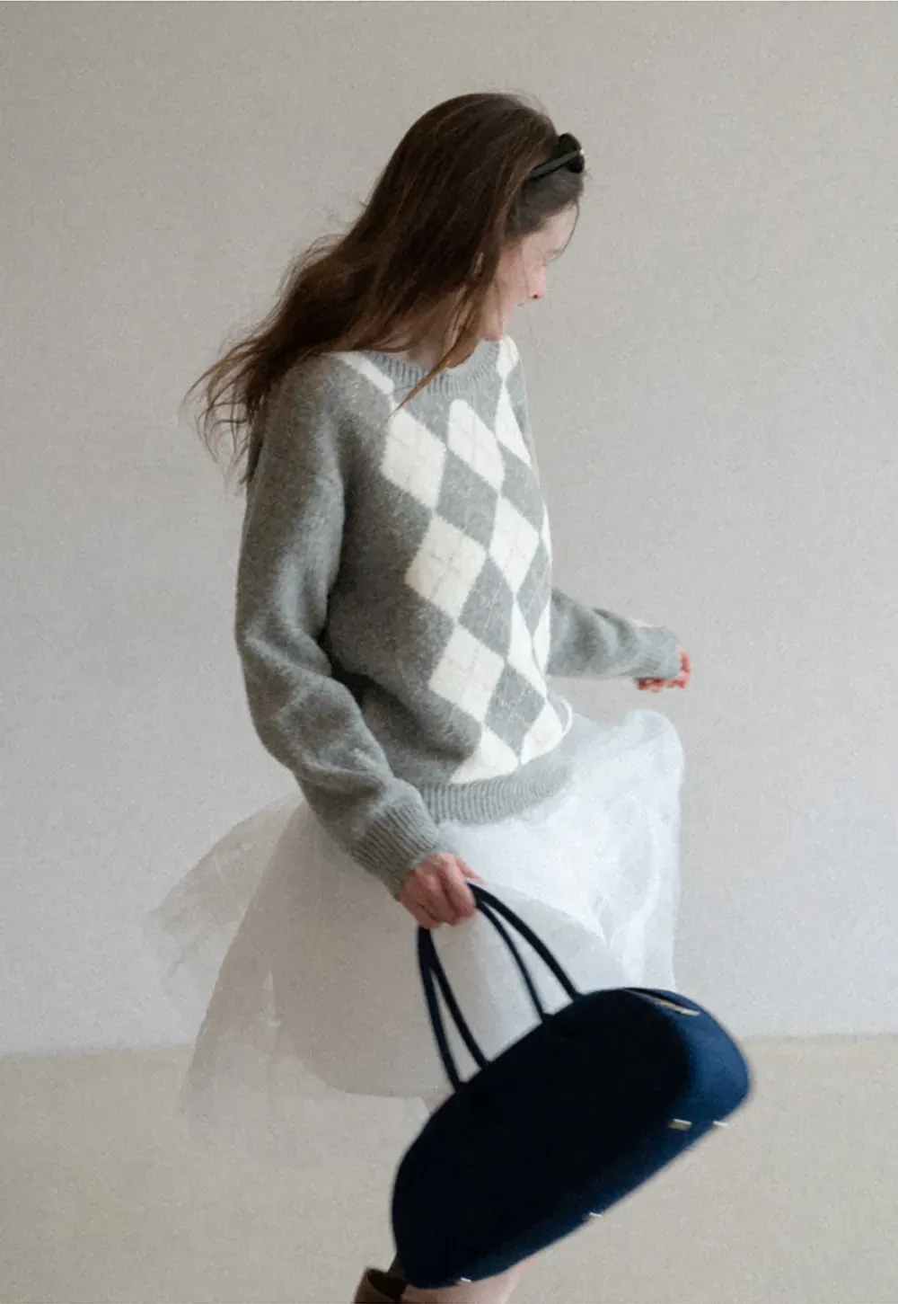 Classic diamond pattern wool knit sweater for casual wear