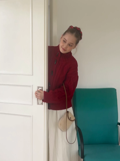 Elastic Waist Textured Puff Midi Skirt