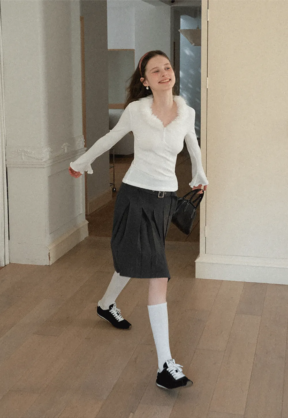 fluffy collar long sleeve top with flared cuffs