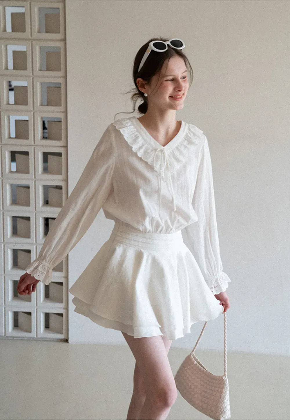 Long sleeve dress with lace collar and tie front