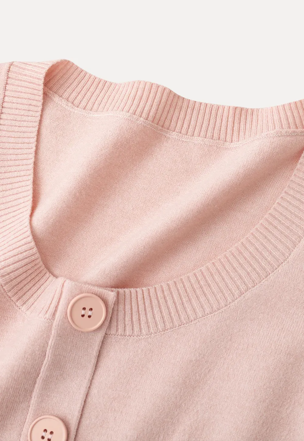 Woolen knit sweater with ribbed hem and cuffs