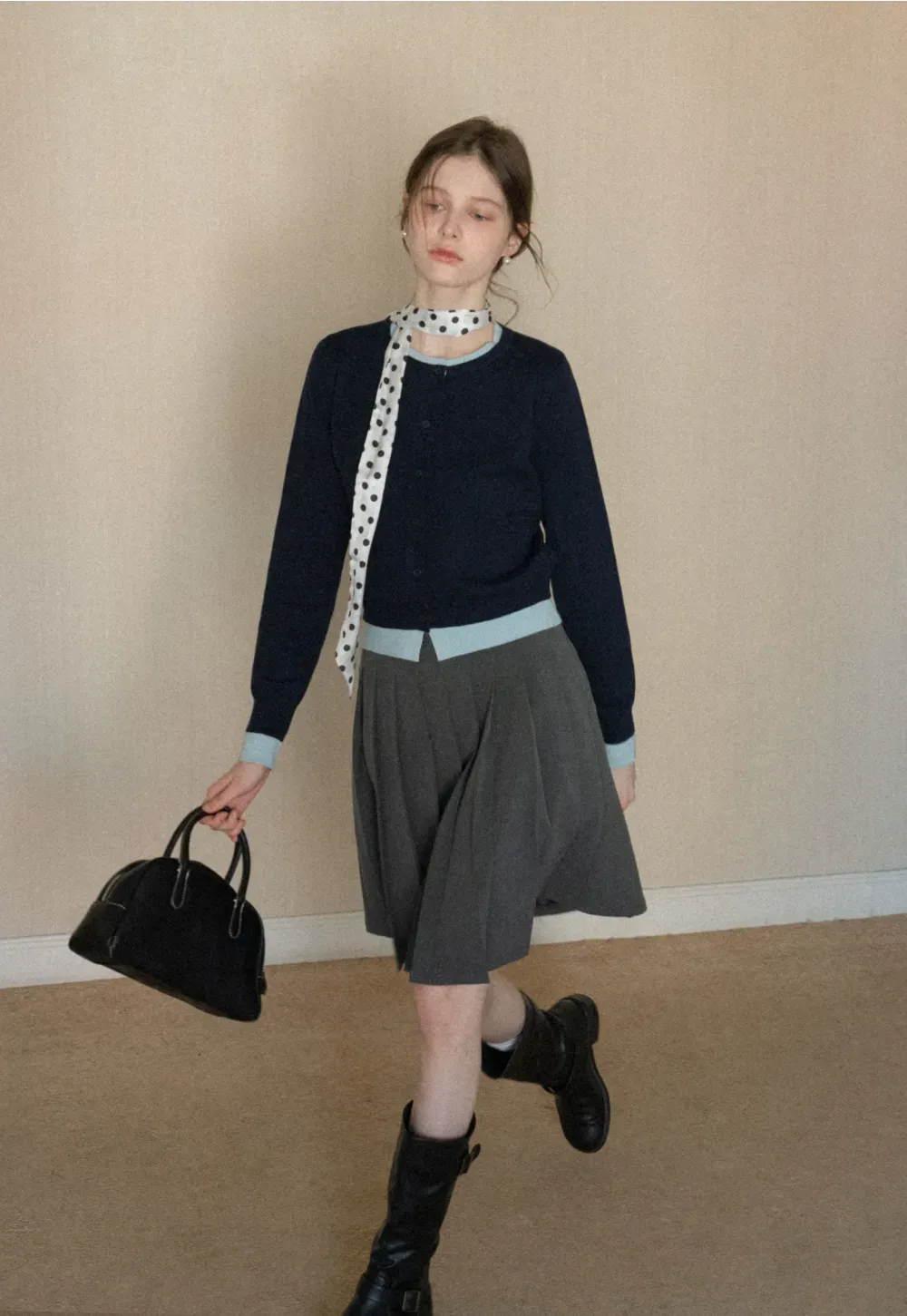 Elegant pleated midi skirt with high waist design