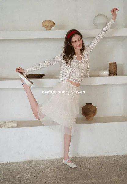 Floral Print Lace Trim V Neck Short Top