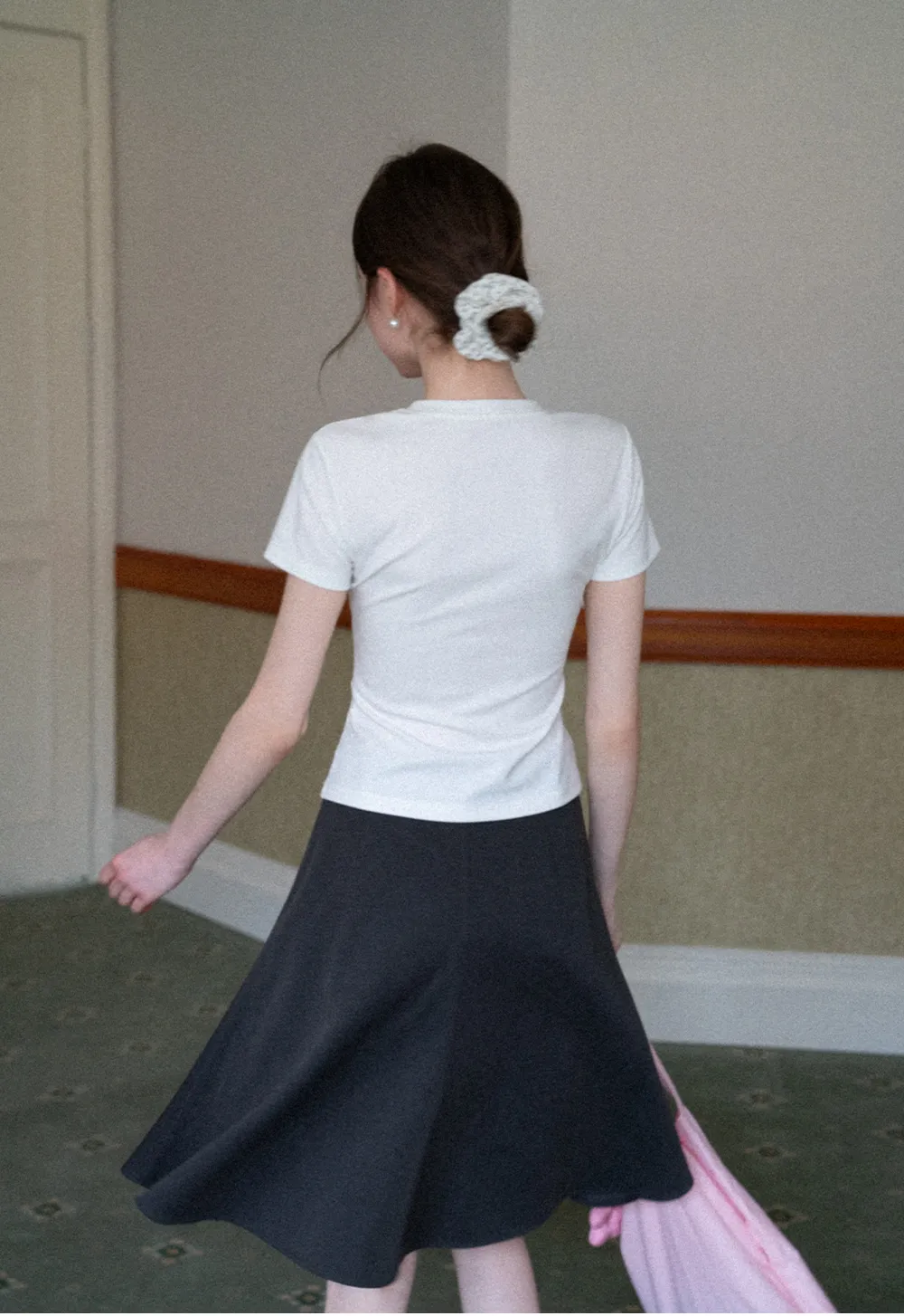 Short sleeve t shirt with embroidered pattern band