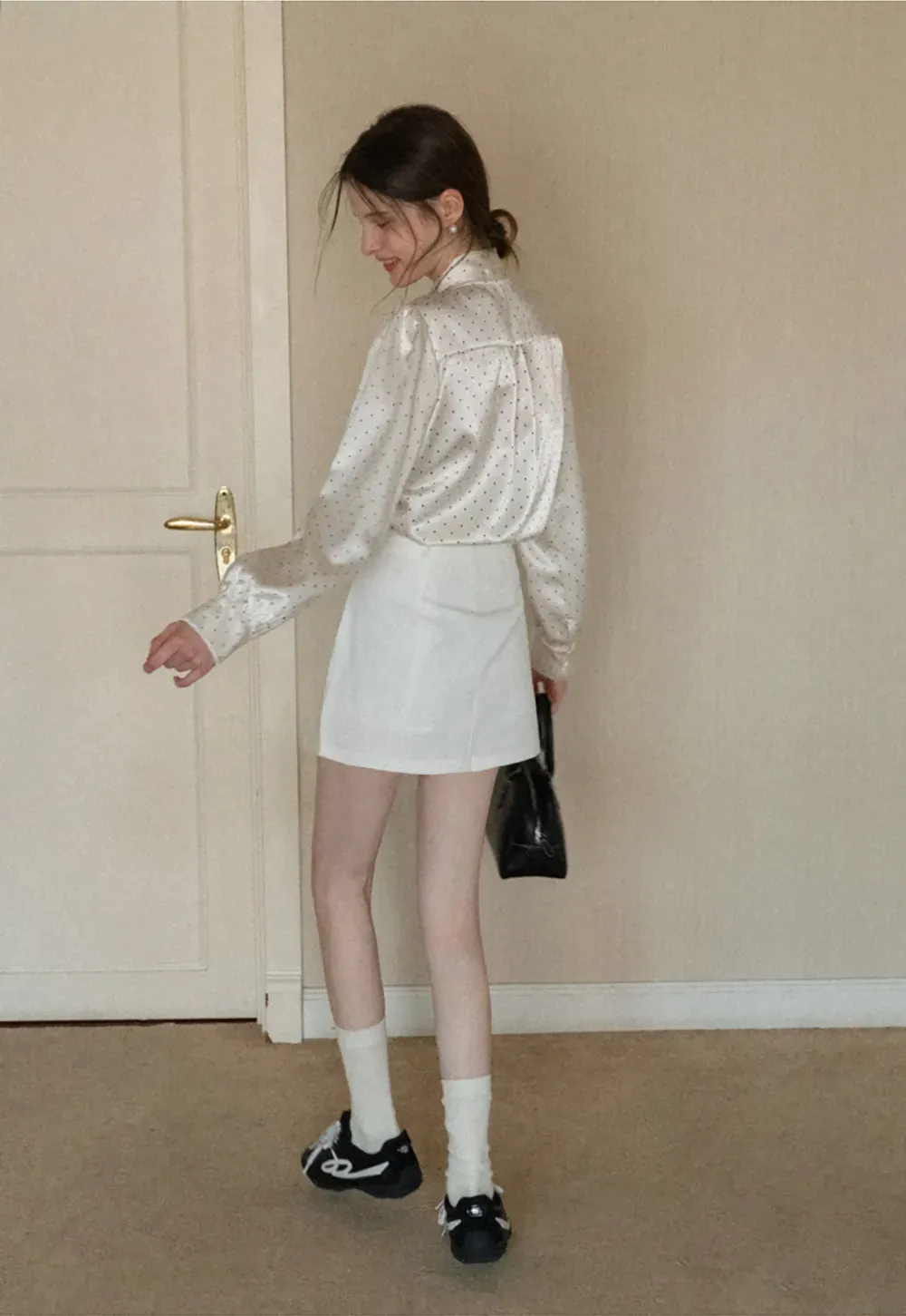 Elegant Mini Skirt with High Waist Design