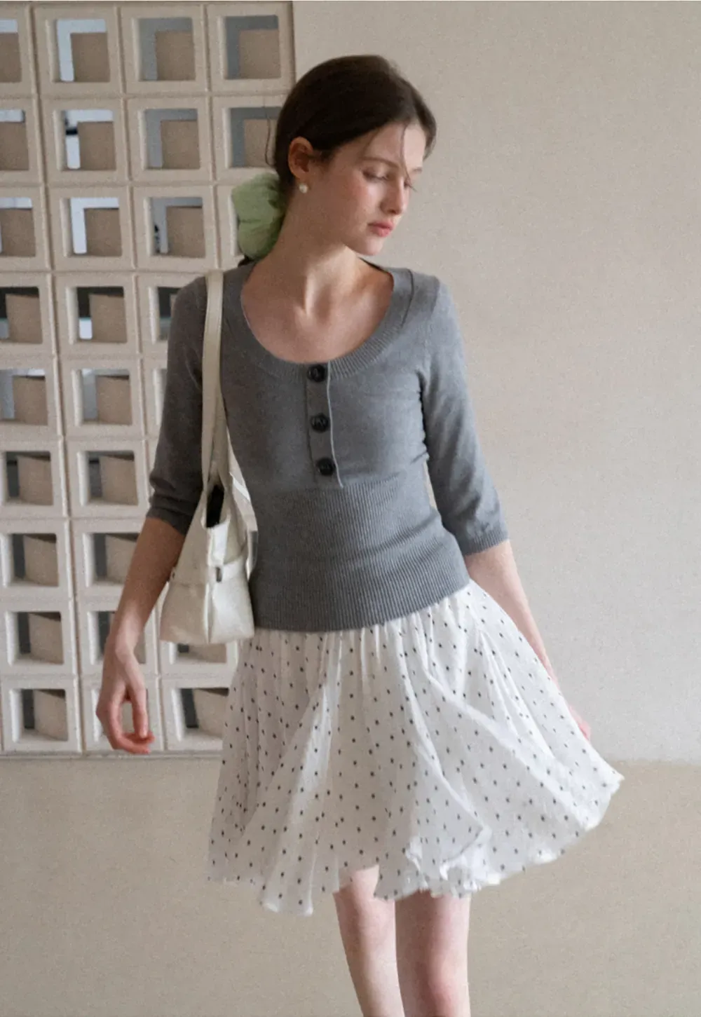 Polka dot pleated skirt with elastic waistband