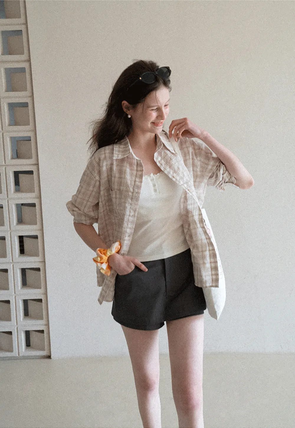 High waist tailored shorts with lace trim