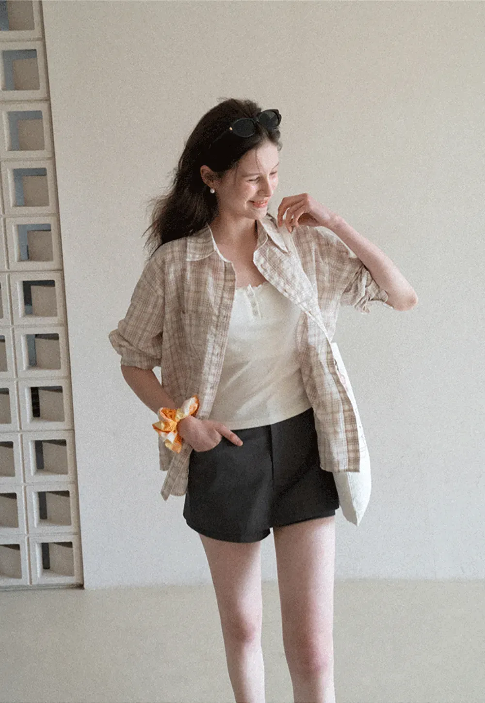 High waist tailored shorts with lace trim