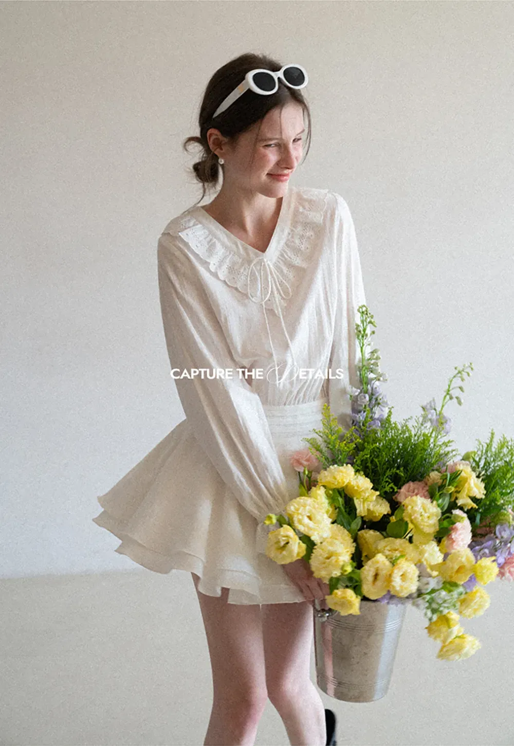 Long sleeve dress with lace collar and tie front