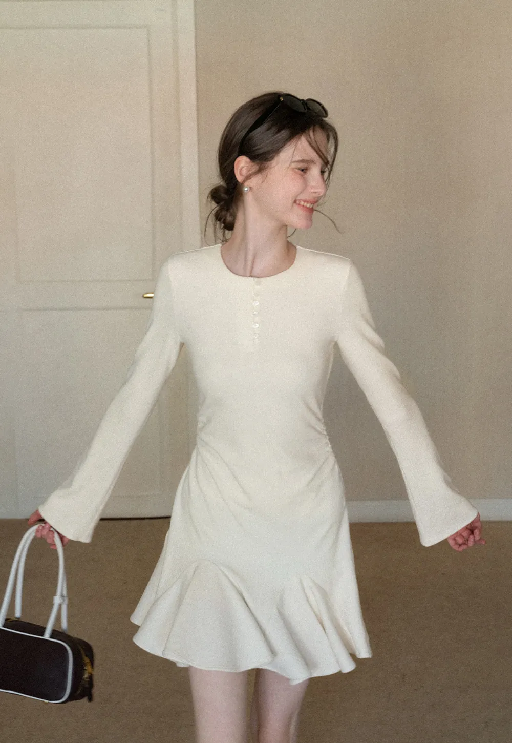 Elegant Flared Sleeve Mini Dress with Ruffle Hem