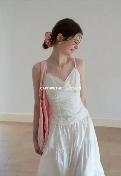 V neck sleeveless dress with floral embellishment