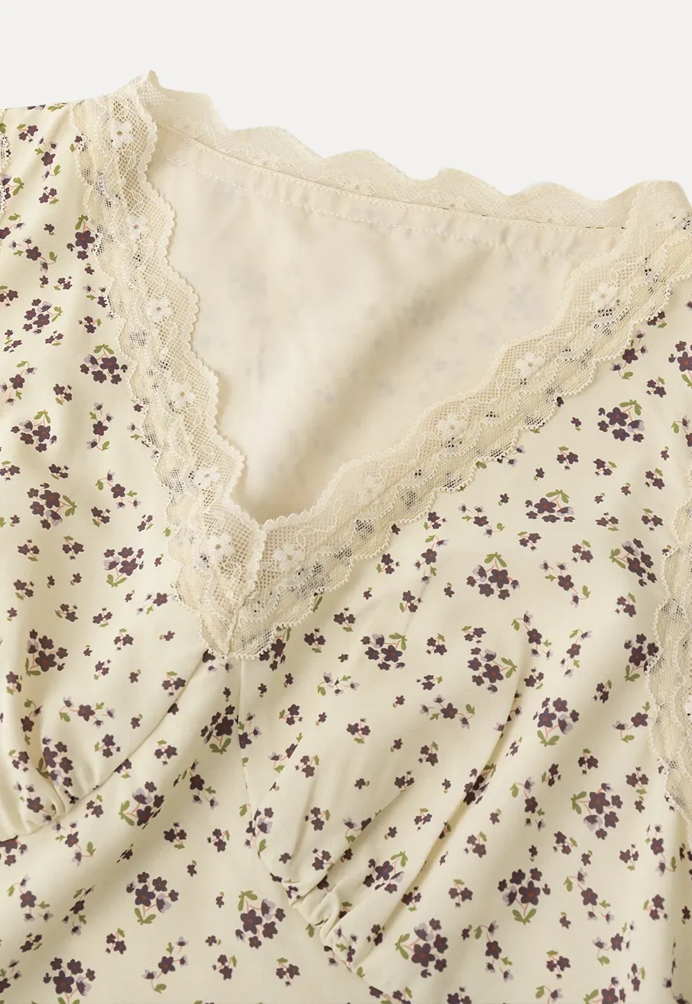 Floral Print Sleeveless Dress with Lace Trim and Choker Neckline