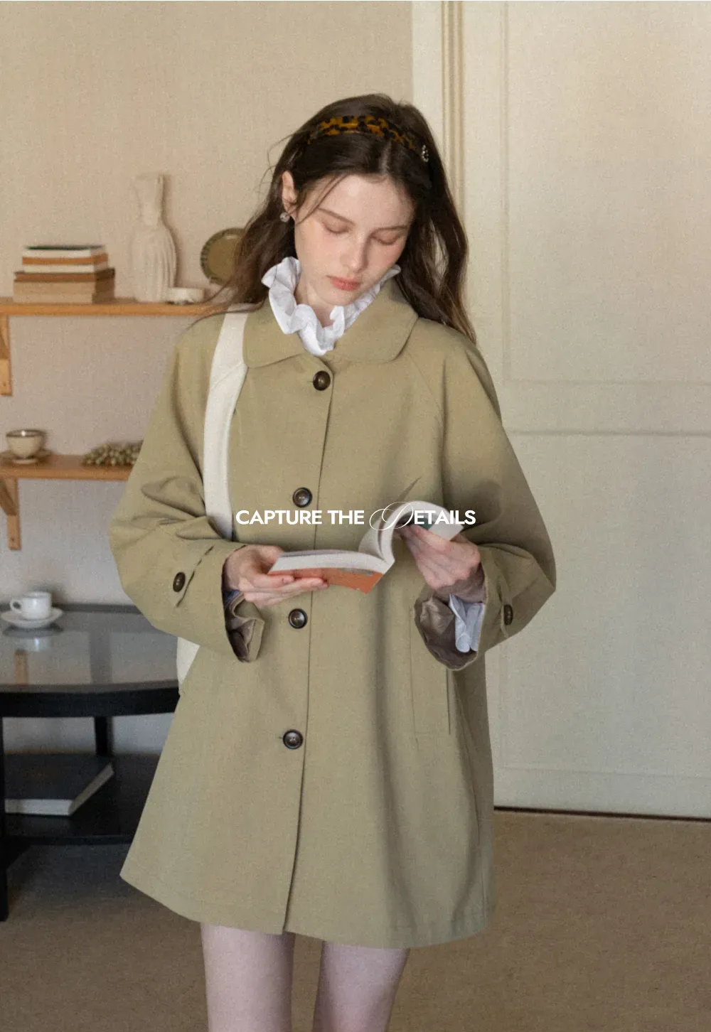 Elegant Trench Coat with Button Detailing and Pockets