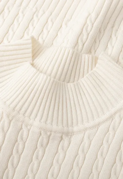 Cable Knit Sleeveless Top with High Neck Design