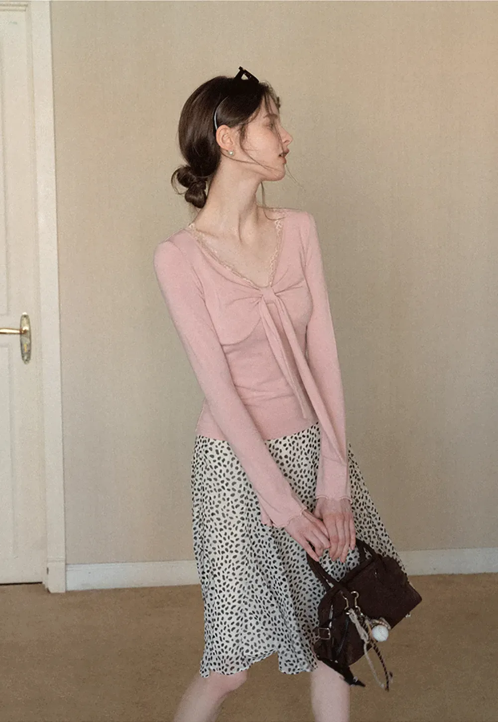 Elegant V Neck Long Sleeve Top with Bow Detail