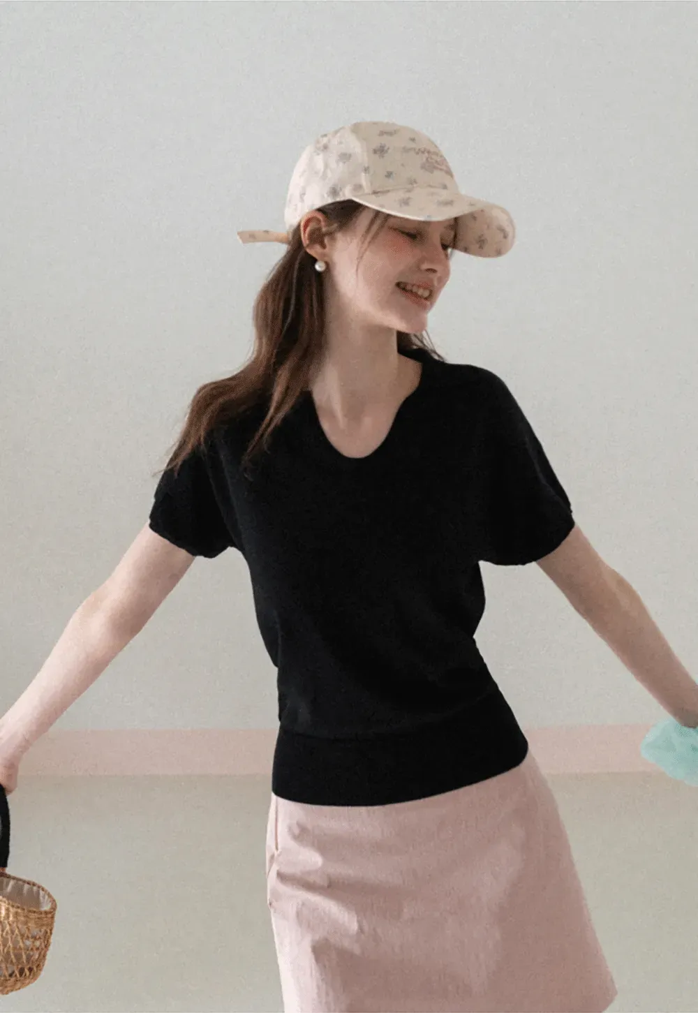 V Neck Short Sleeve Knit Sweater with Collar