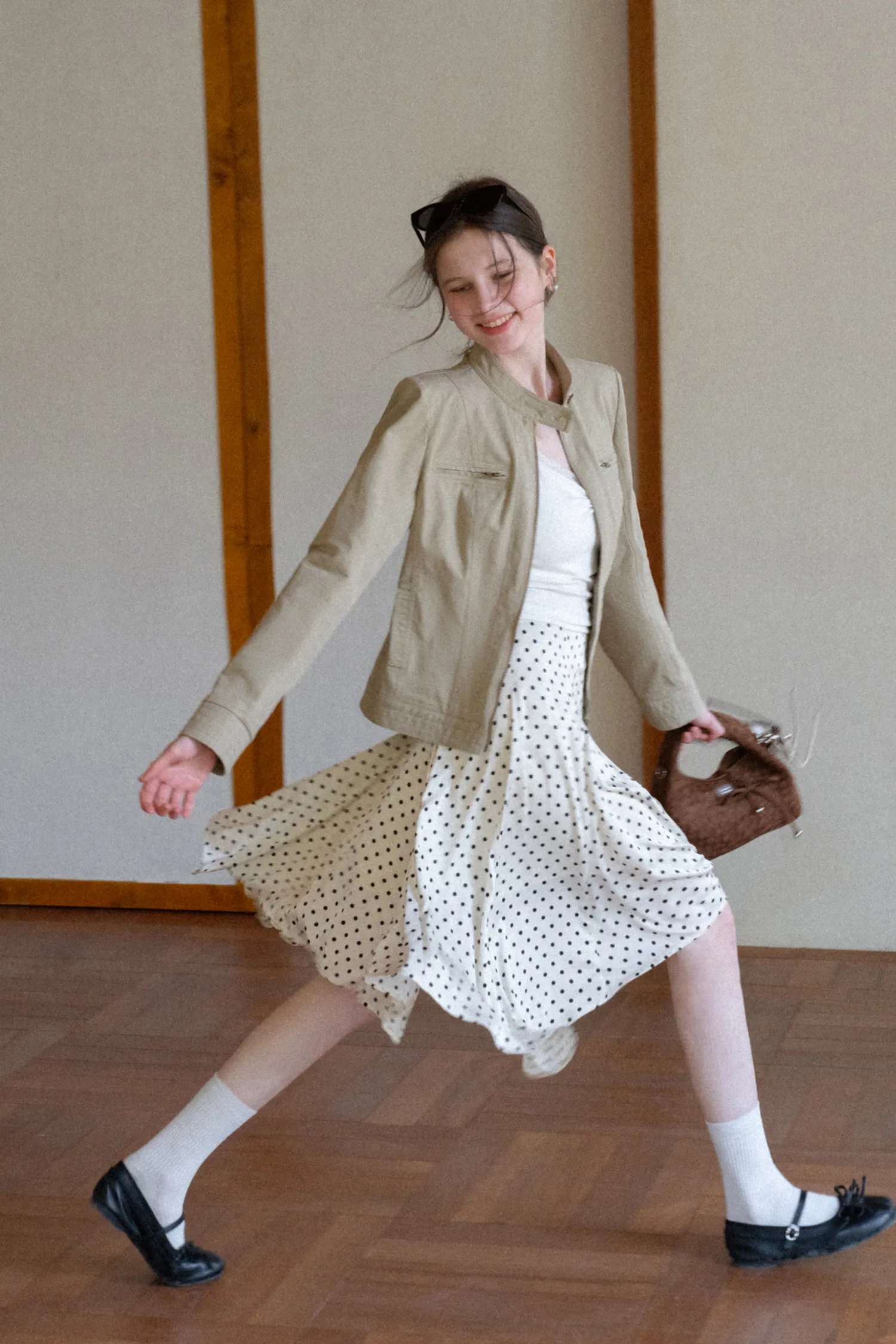 Short jacket with stand collar and front pockets