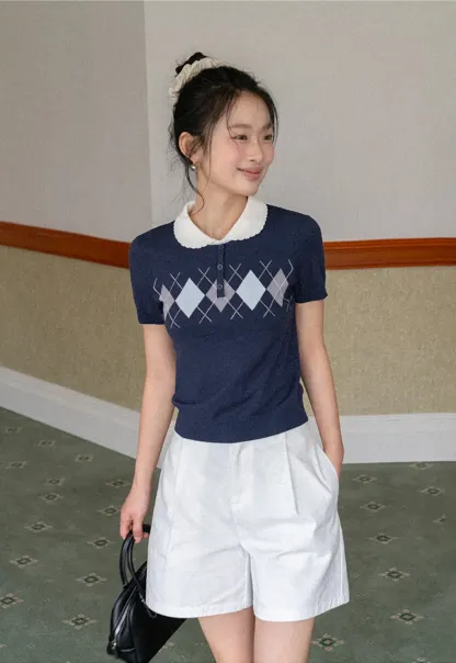 Knitted Short Sleeve Sweater with Collar and Diamond Pattern