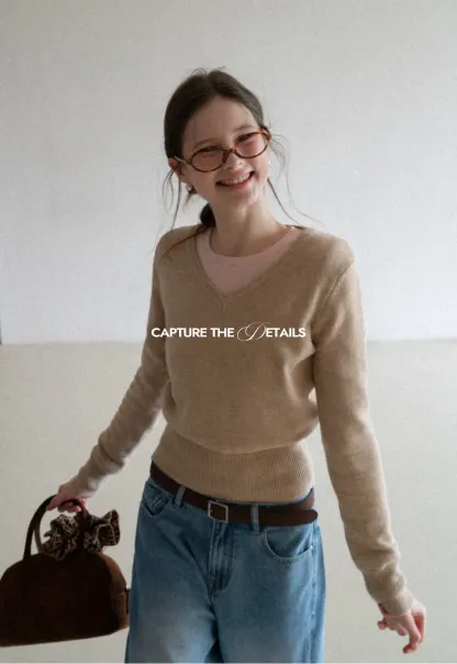 V Neck Knit Sweater with Layered Collar Design