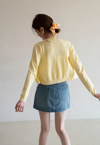 Lightweight Knit Cardigan with Button Front