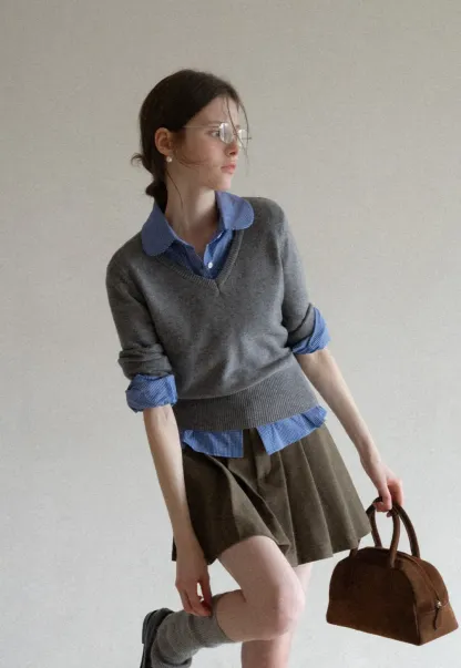 V Neck Knit Sweater with Layered Collar Design