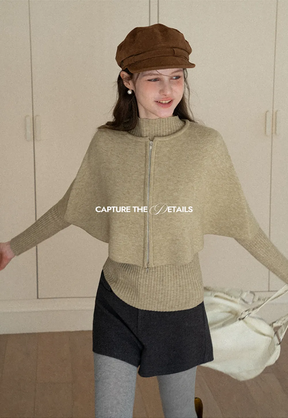 High waist tailored shorts with front pockets and zipper closure